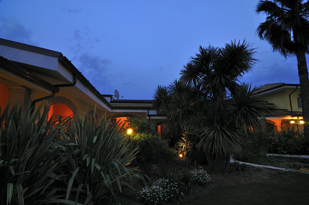 La Locanda Del Cavaliere Borgo Montello ภายนอก รูปภาพ