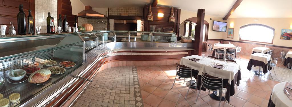La Locanda Del Cavaliere Borgo Montello ภายนอก รูปภาพ
