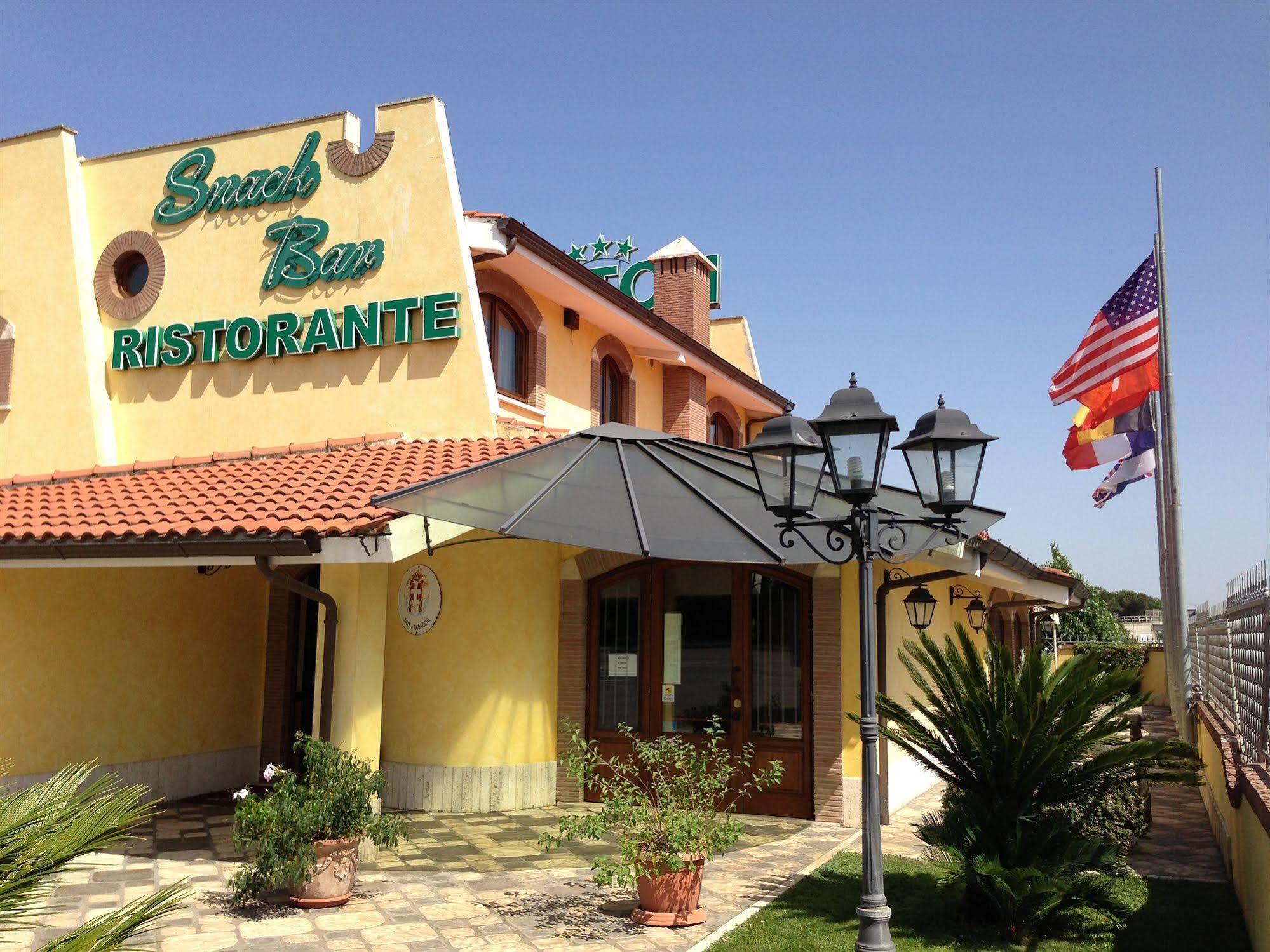 La Locanda Del Cavaliere Borgo Montello ภายนอก รูปภาพ