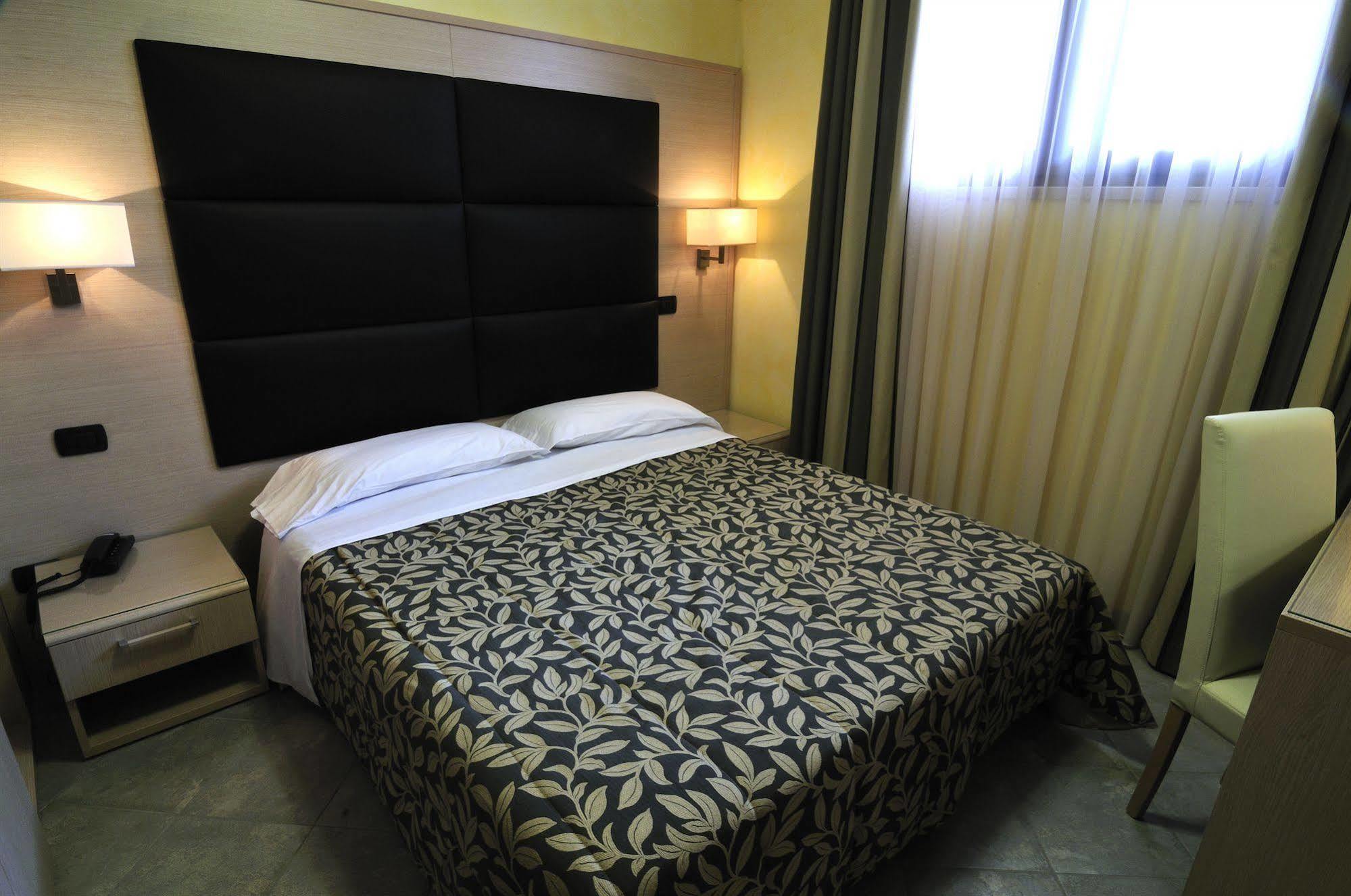 La Locanda Del Cavaliere Borgo Montello ภายนอก รูปภาพ